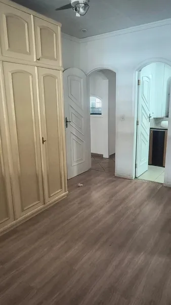 Будинок із 2 спальнями та заскленим балконом — photo 13
