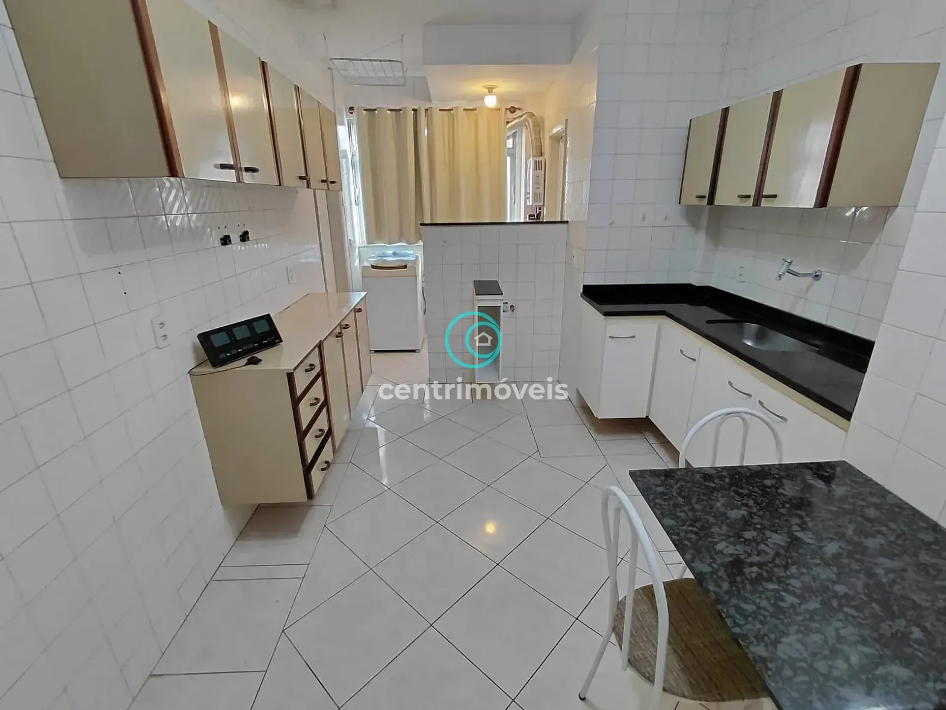 Rental apartment with 2 bedrooms, 2 baths and a balcony — photo 26