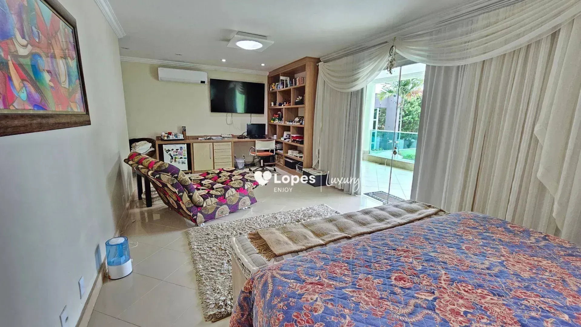Furnished house with 6 en-suite suites and a private pool — photo 60