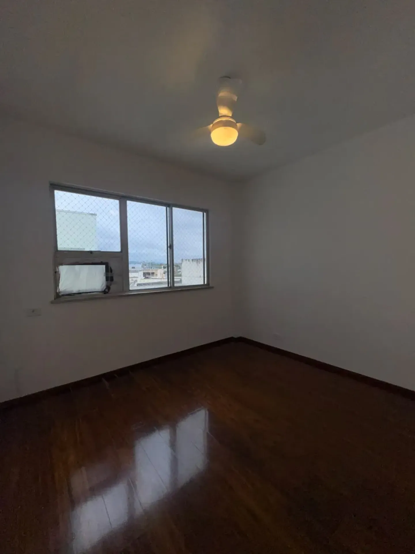 Apartment on the 3rd floor with wood or laminate floors — photo 12