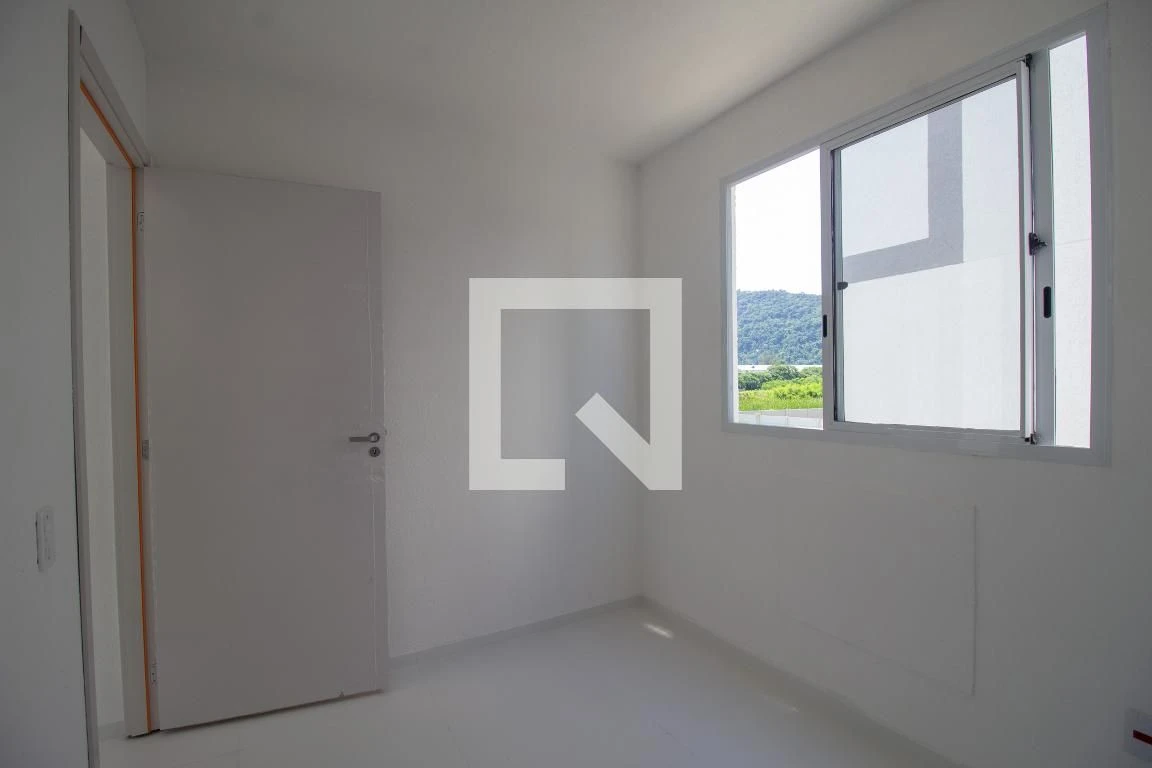 Apartamento de 2 quartos com vista para as montanhas — photo 17