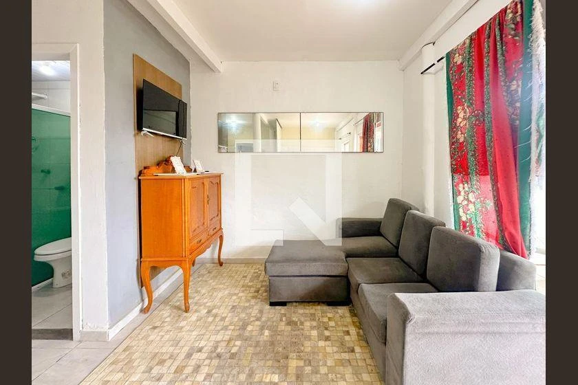 2-bedroom apartment in a building with a pool — photo 20
