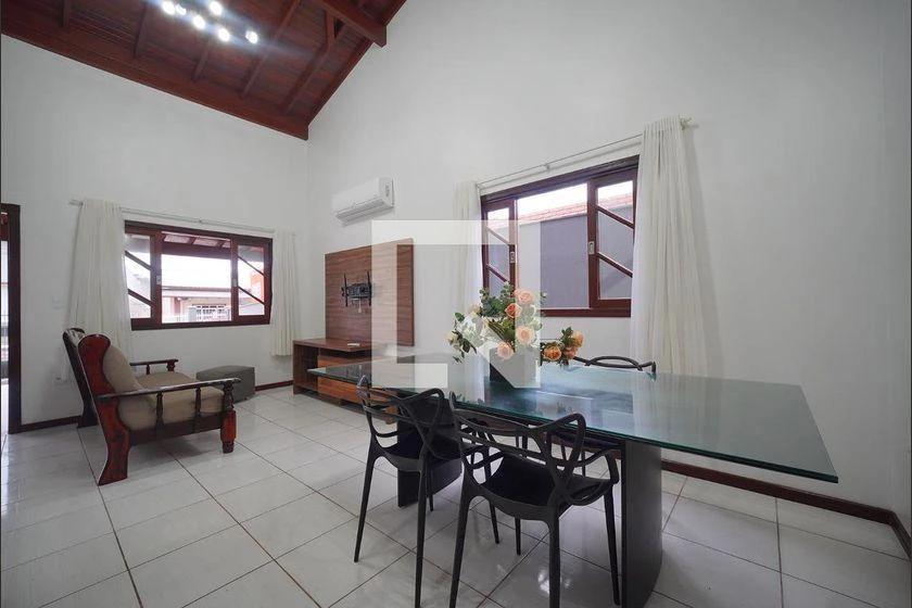 Home office in a 4-bedroom house, 150 m² — photo 7