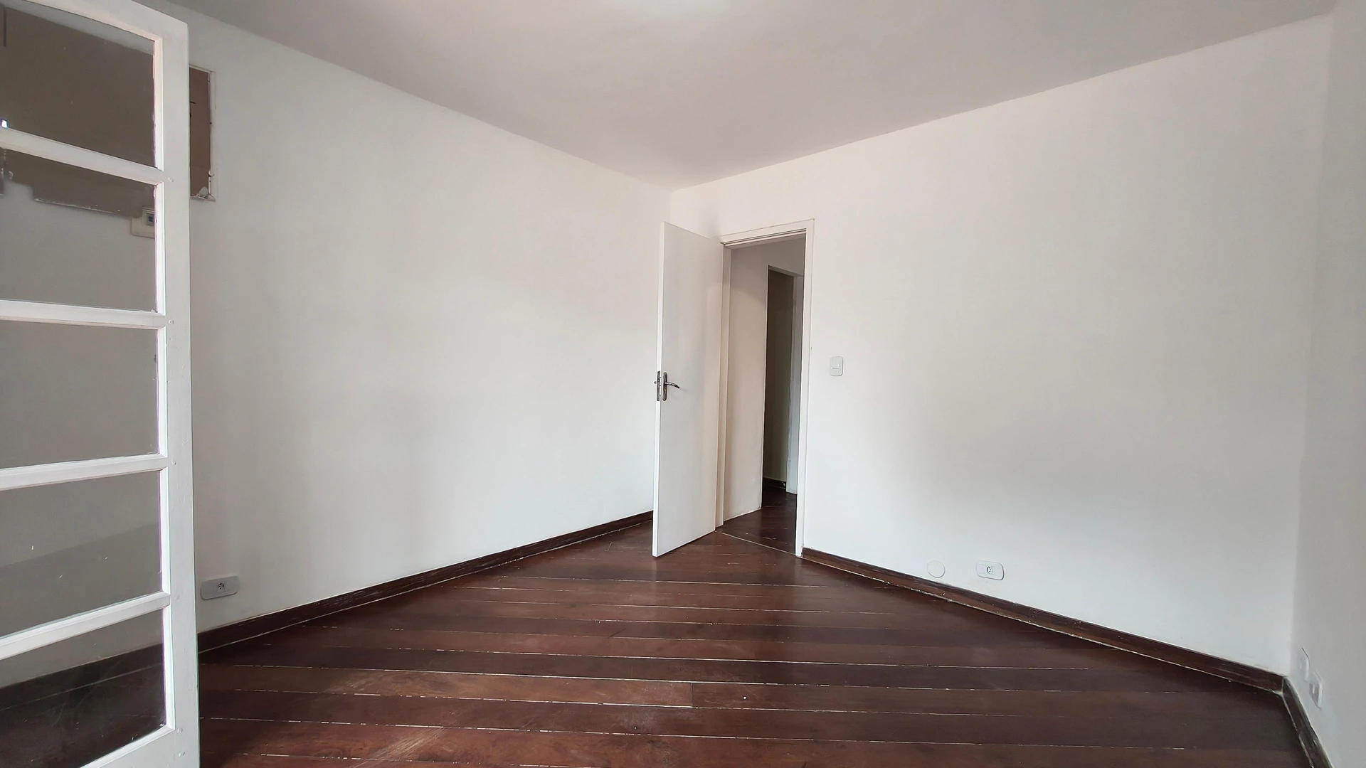 House, 250 m², with a bathtub — photo 28