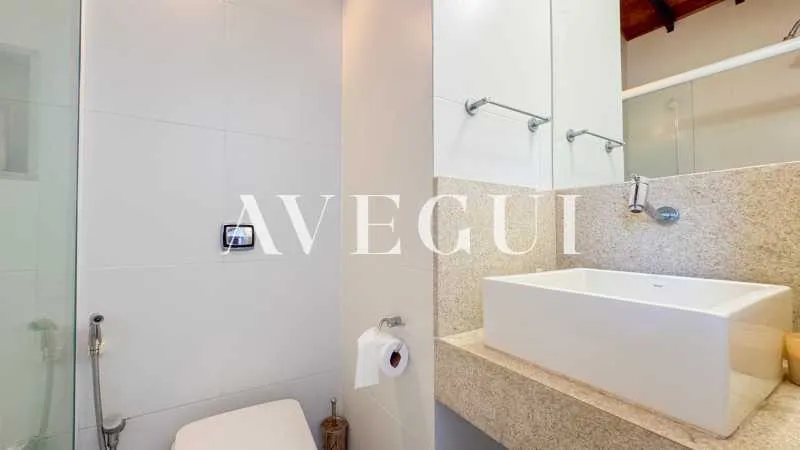 Apartamento mobiliado com 4 quartos e 5 banheiros — photo 28