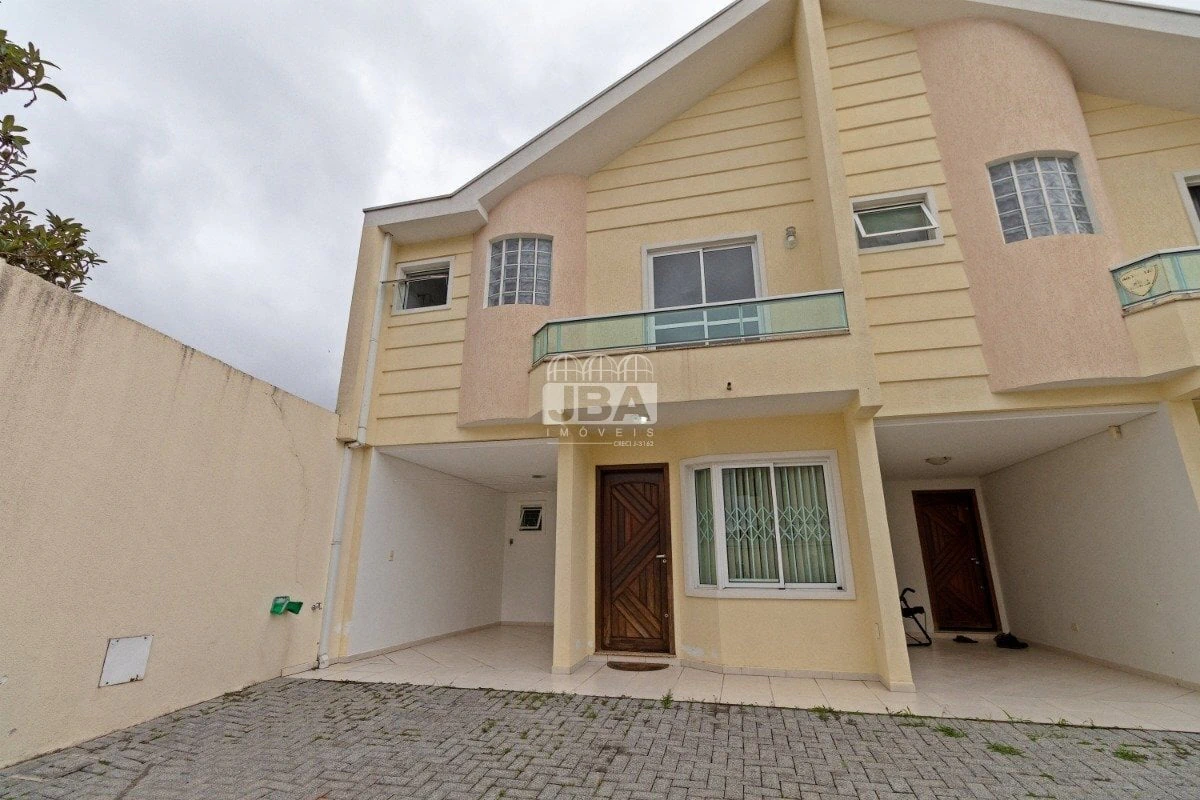 3-bedroom house with a bathtub in Curitiba — photo 6