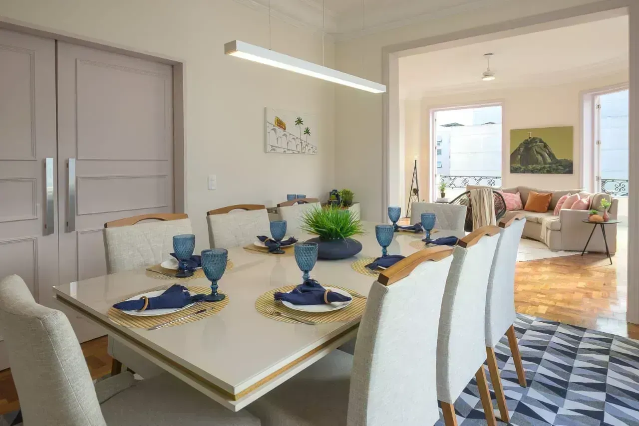 Unfurnished apartment with 4 bedrooms and 260 m² — photo 17