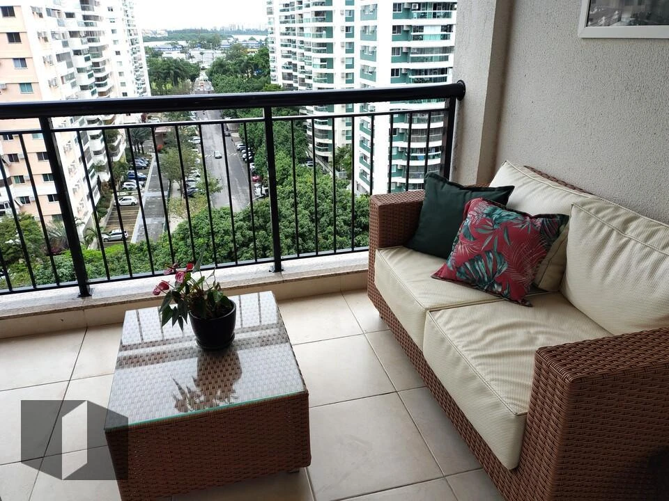Furnished 84 m² apartment with 3 bedrooms and a suite — photo 9