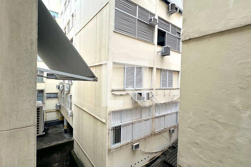 Деревянный пол или ламинат и 3 спальни: квартира 114 м² — photo 42