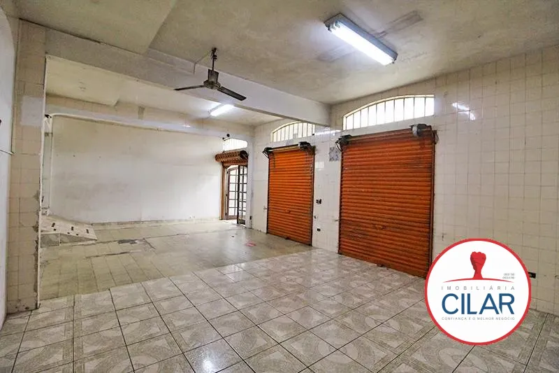 Unfurnished house with 4 bedrooms and 5 bathrooms — photo 34
