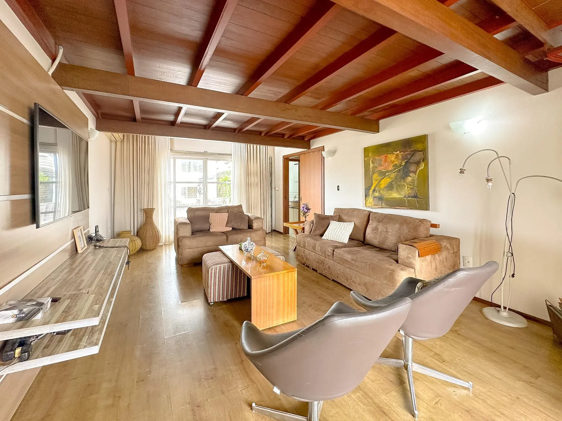 Furnished house, 250 m², with a bathtub