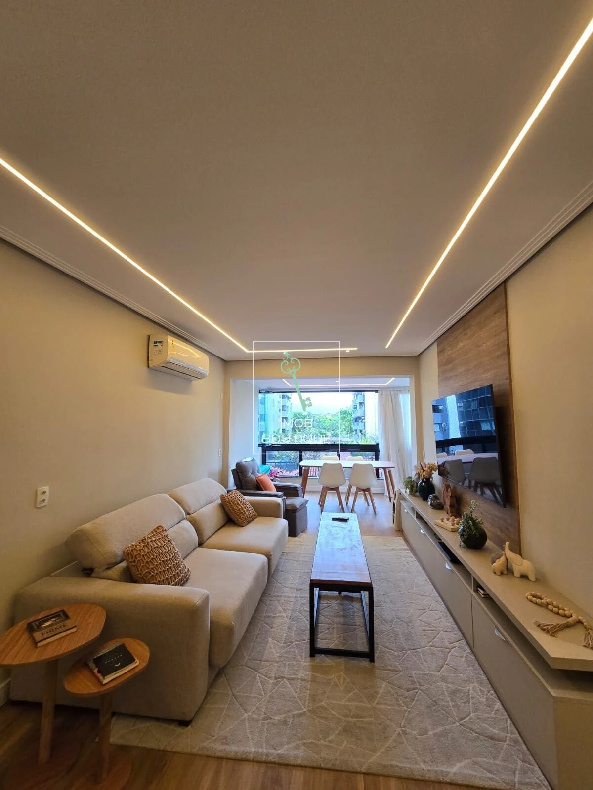 Furnished apartment, 88 m², with a glass-enclosed balcony — photo 21