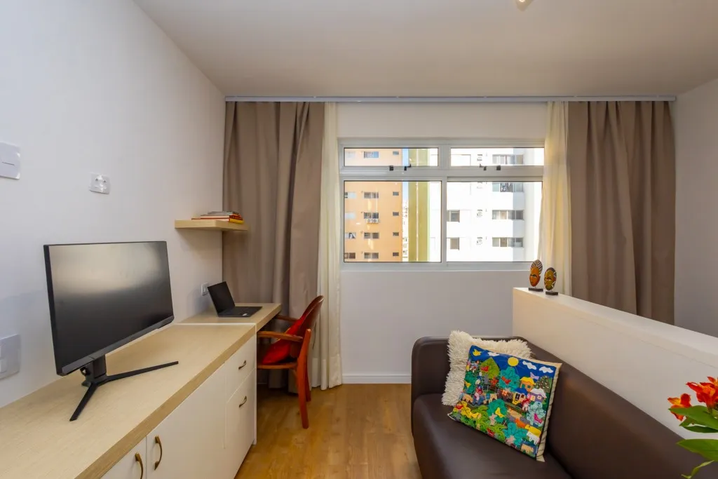 Furnished 31 m² studio with open-plan kitchen — photo 5
