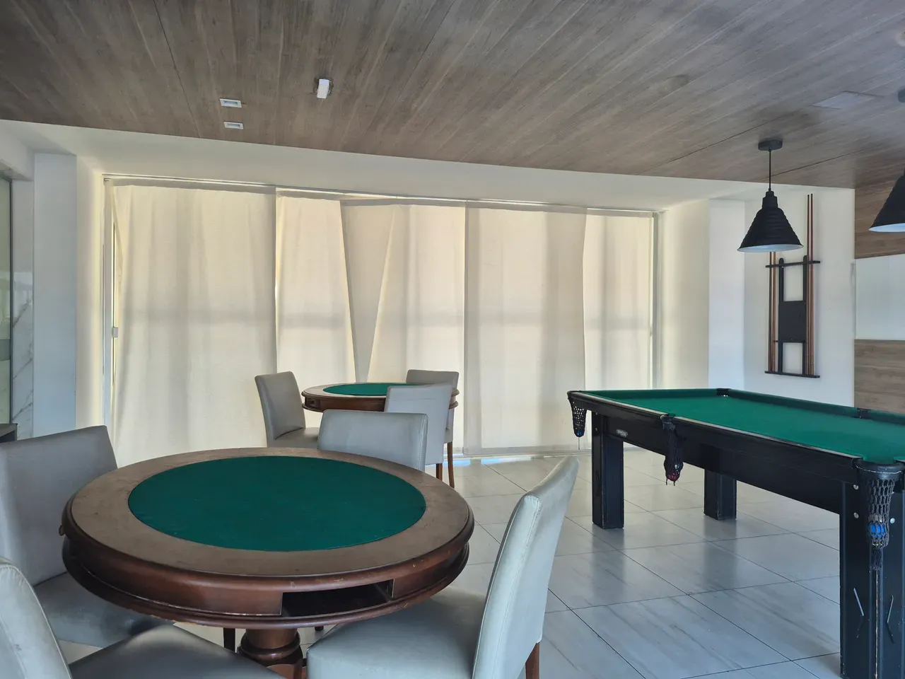 Furnished apartment, 136 m², with a private BBQ — photo 14