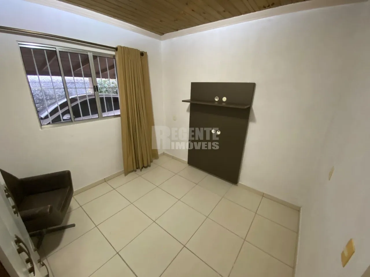3-bedroom house with a garden — photo 11