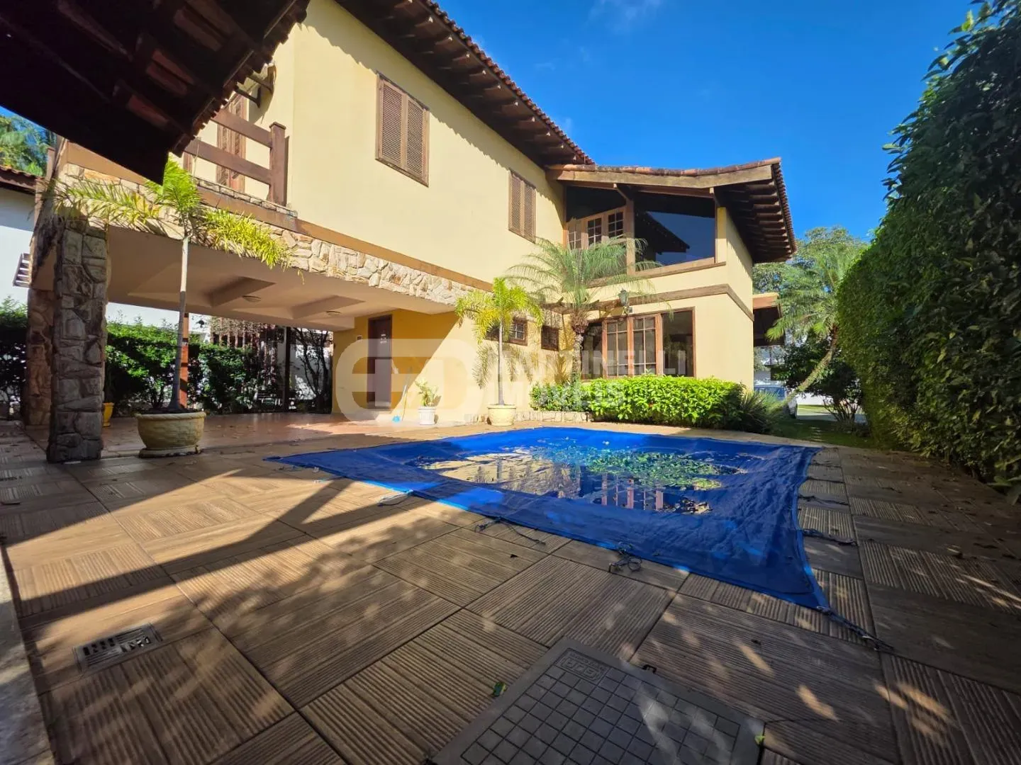 Casa de 3 dormitorios con 1 suite y 3 plazas de aparcamiento
