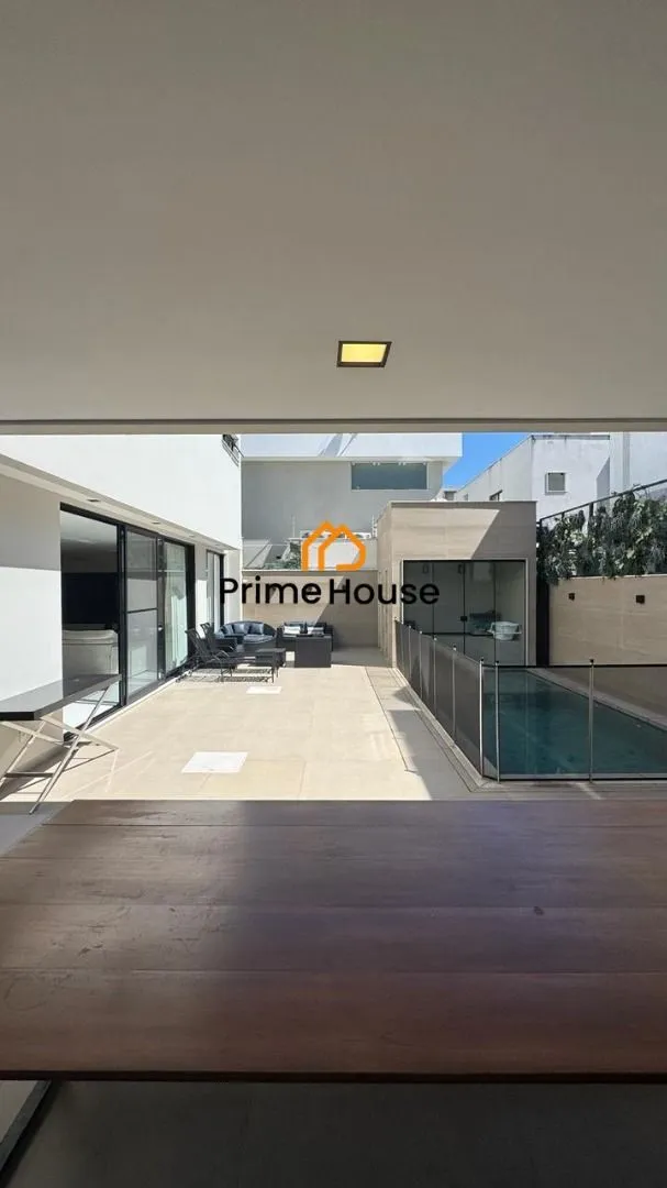 Furnished house with 4 bedrooms and 5 bathrooms — photo 30