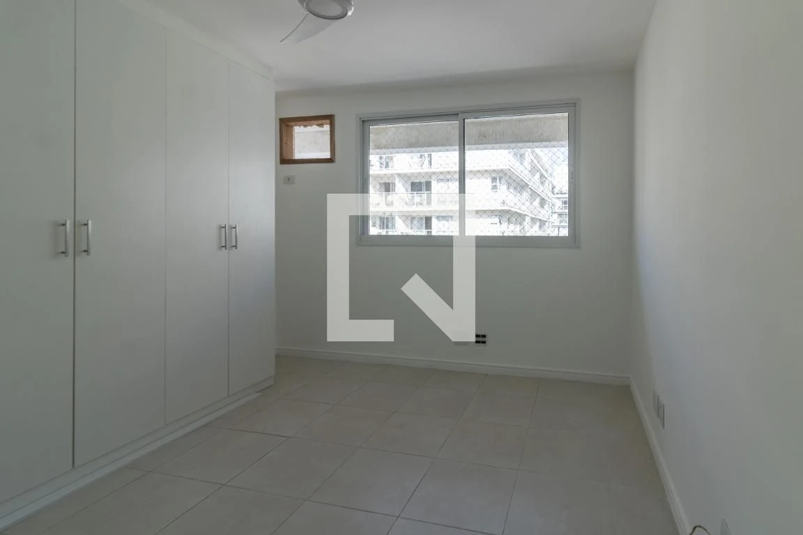 Apartamento para alugar com 5 quartos e piscina no condomínio — photo 49