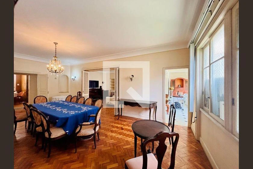 Furnished apartment, 348 m², with a glass-enclosed balcony — photo 14