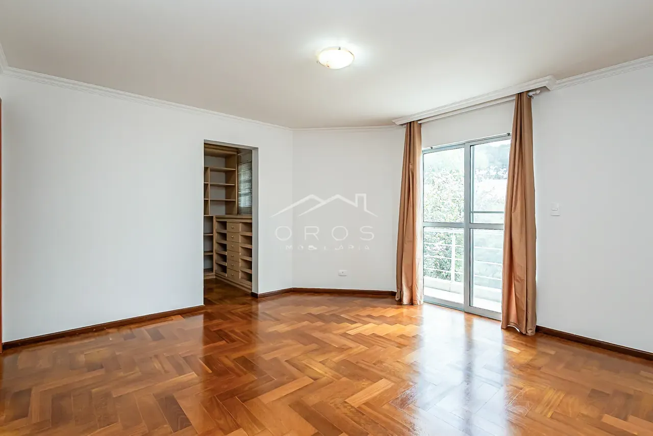 House, 200 m², with a washing machine — photo 28