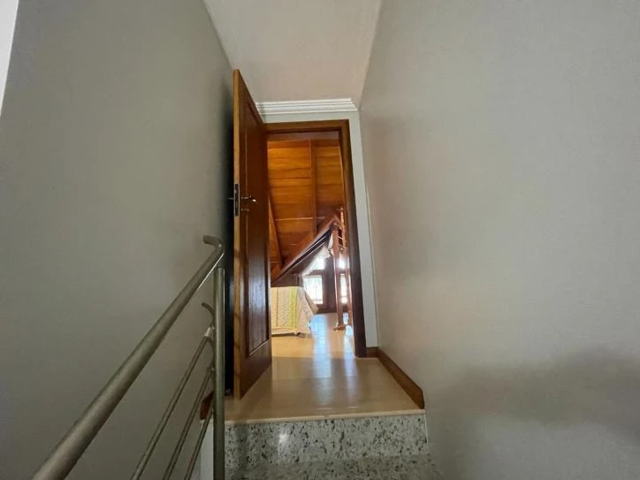 Ванна и 6 спален: дом 320 м² — photo 17