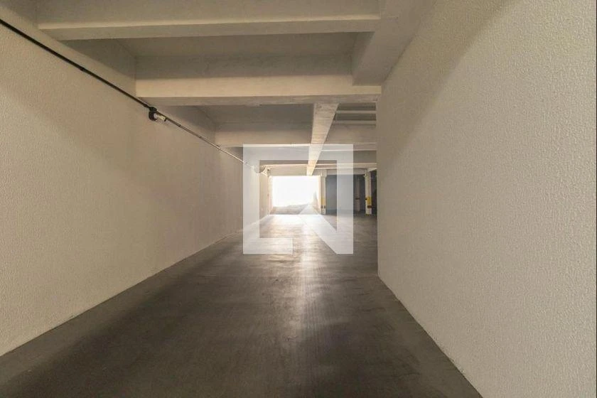 2-bedroom apartment with a walk-in closet in Curitiba — photo 33