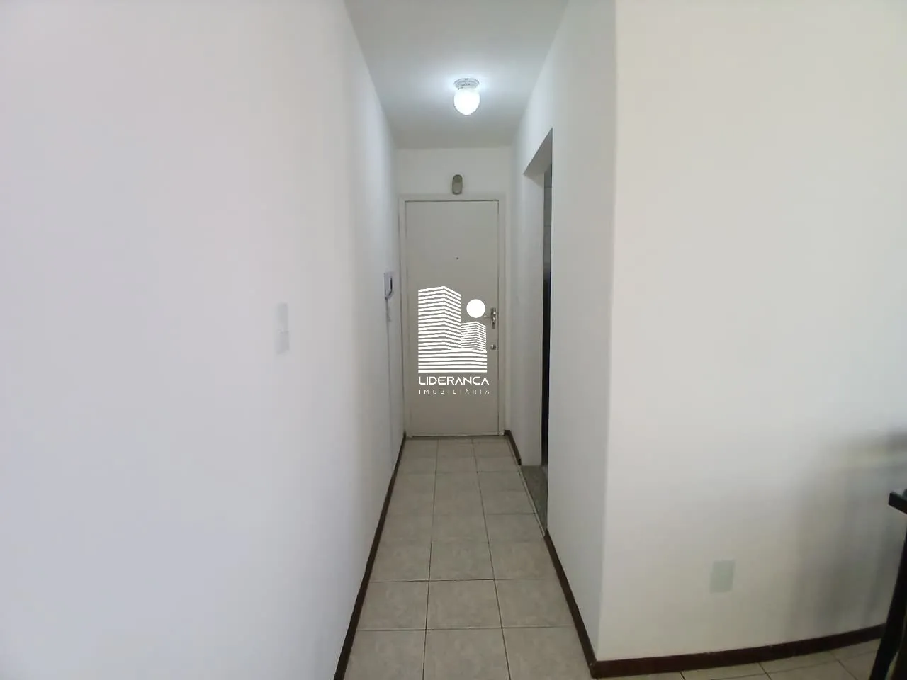1-bedroom apartment with 1 parking space and 45 m² — photo 9