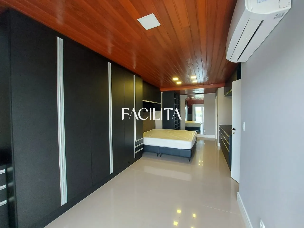 Меблированный дуплекс-пентхаус с 4 спальнями и 245 м² — photo 11
