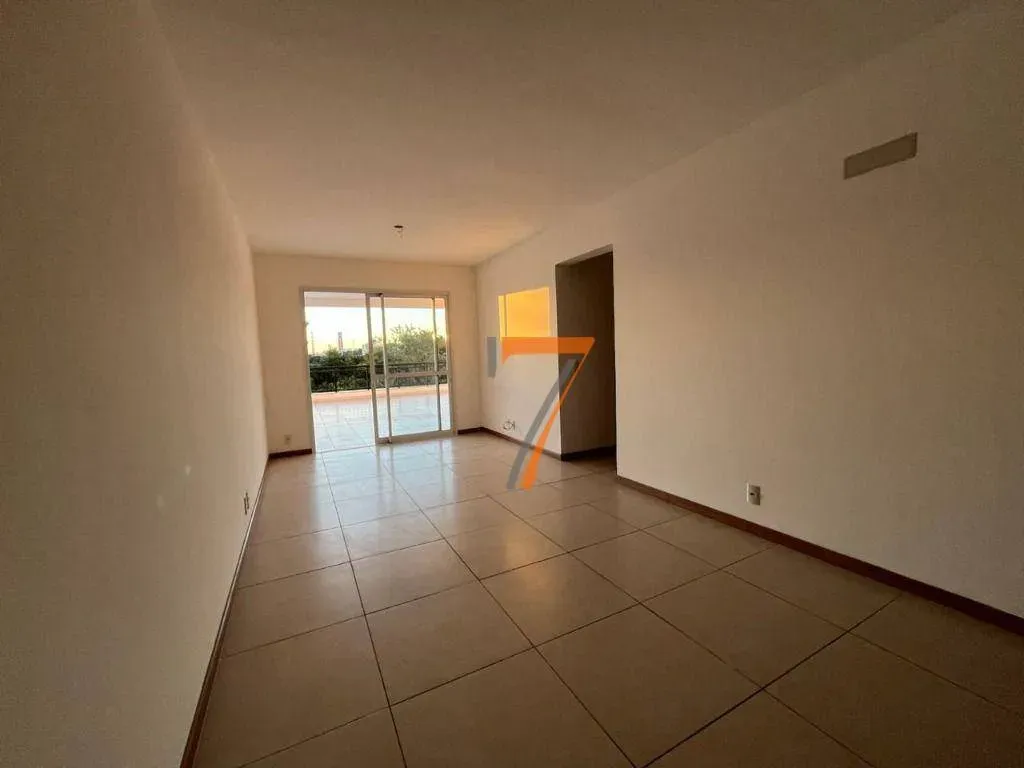 3-bedroom apartment with private garden and 337 m² — photo 21
