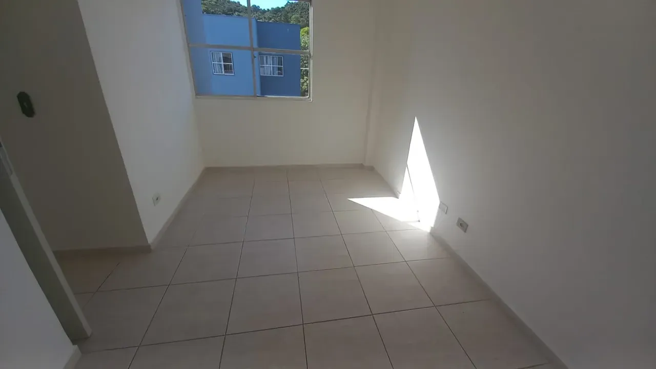 2-bedroom apartment with a mountain view in Florianópolis — photo 13