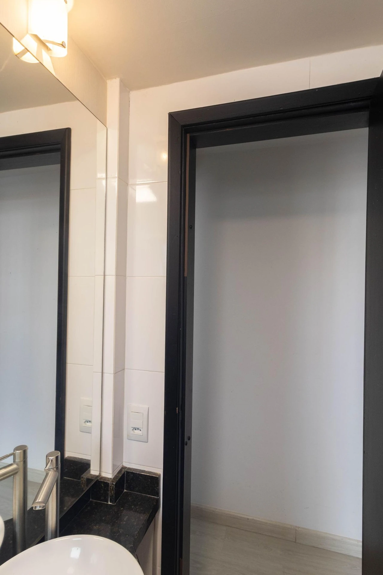 One-bedroom apartment with a washing machine in Curitiba — photo 19