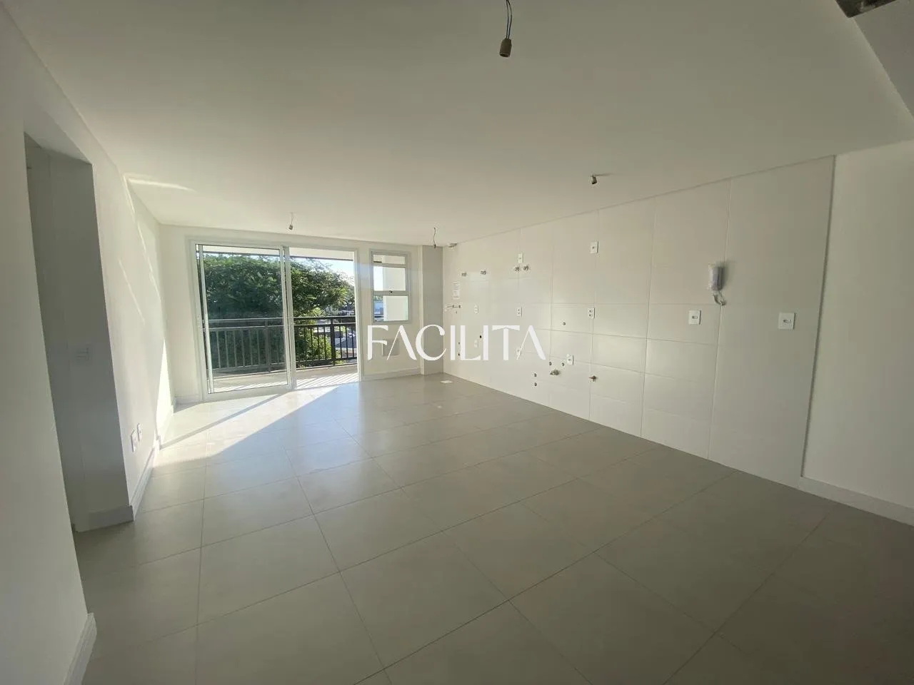 3 en-suite bedroom apartment, 163 m² and balcony — photo 5