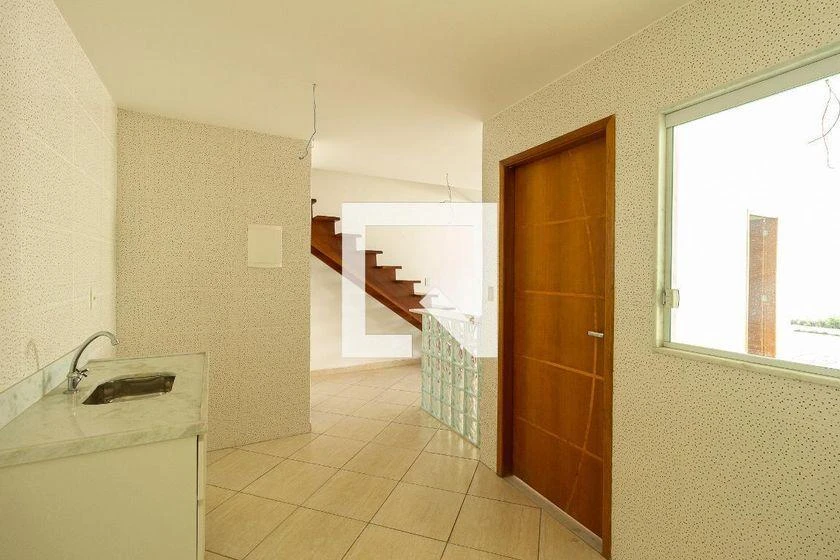 Condo townhouse with 2 bedrooms and an open-plan kitchen — photo 32