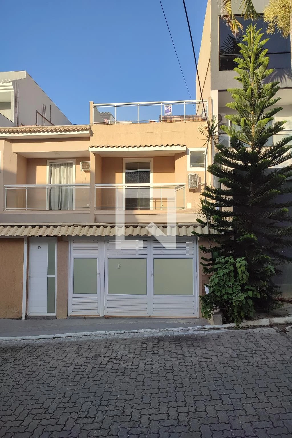 Unfurnished house with 3 bedrooms and 4 bathrooms — photo 3