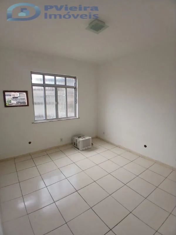 2-bedroom apartment with a mountain view — photo 5
