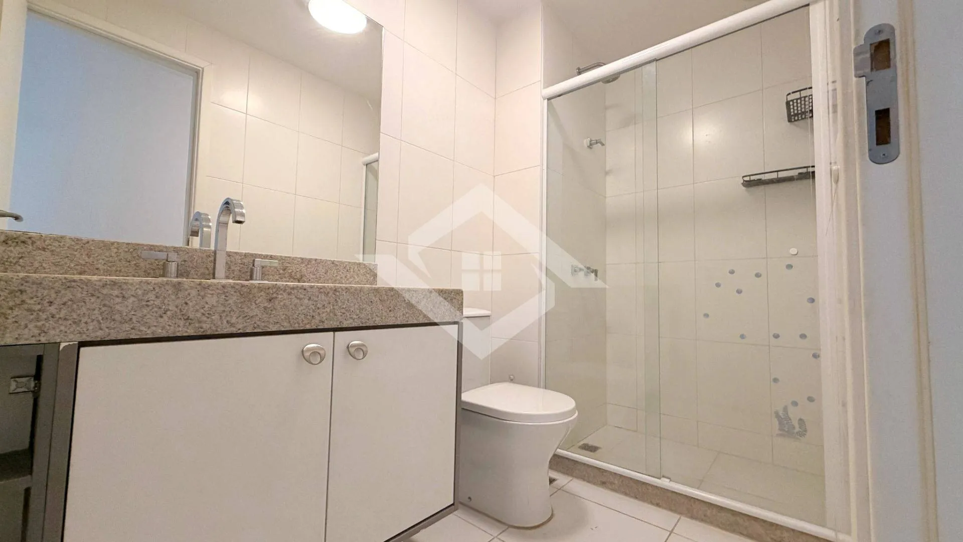 3-bedroom apartment in a building with a sauna — photo 8