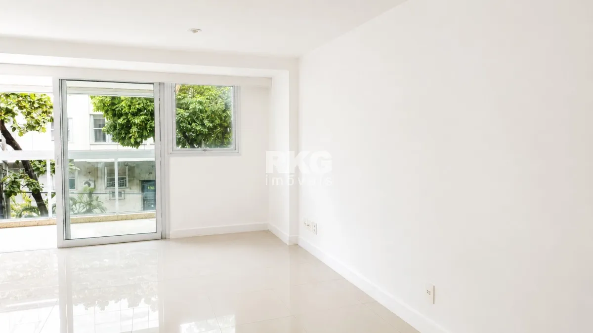 4-bedroom apartment with a closed gas kitchen — photo 8