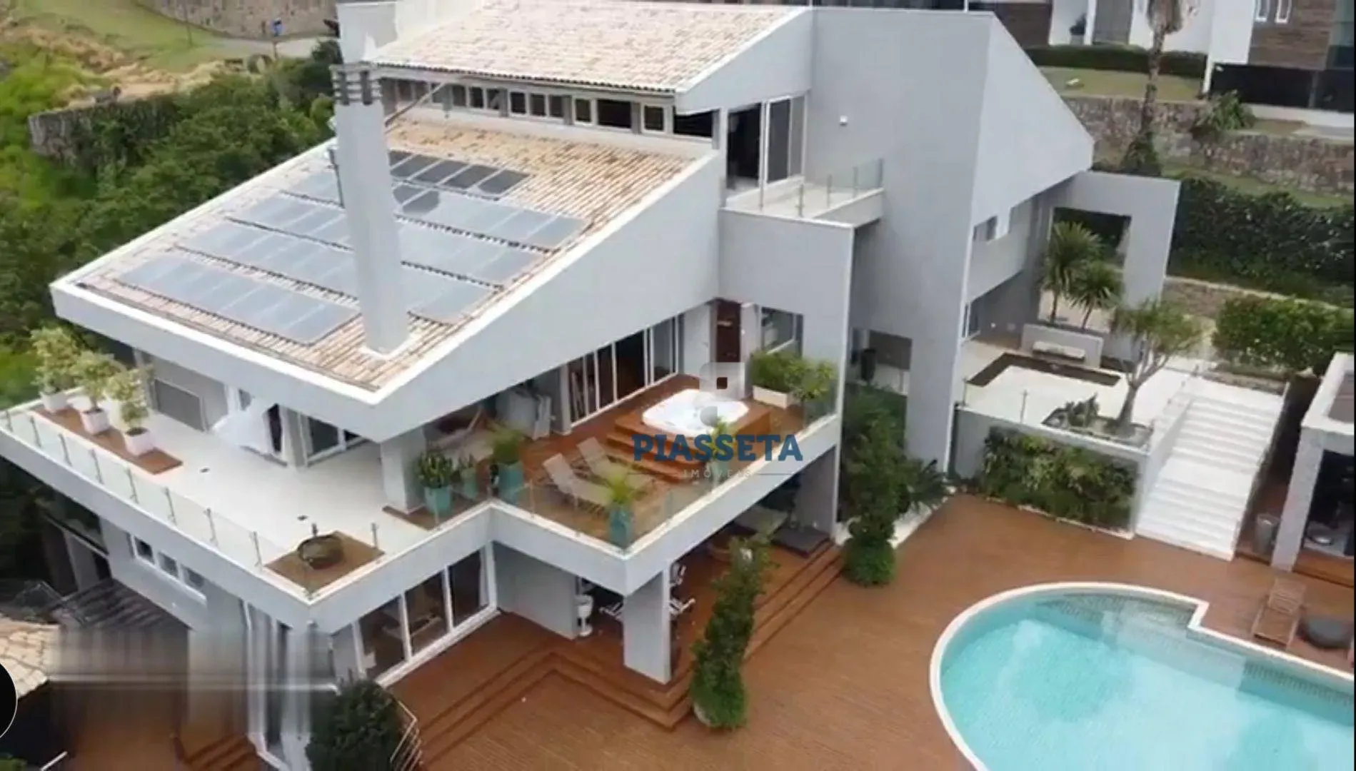 House with 4 en-suite bedrooms, 8 baths and 1800 m² — photo 3