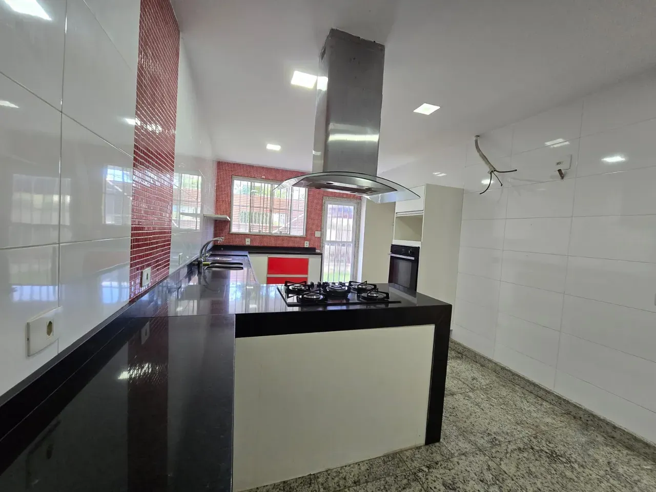 Casa para aluguel com 300 m², 5 quartos e cozinha a gás — photo 44