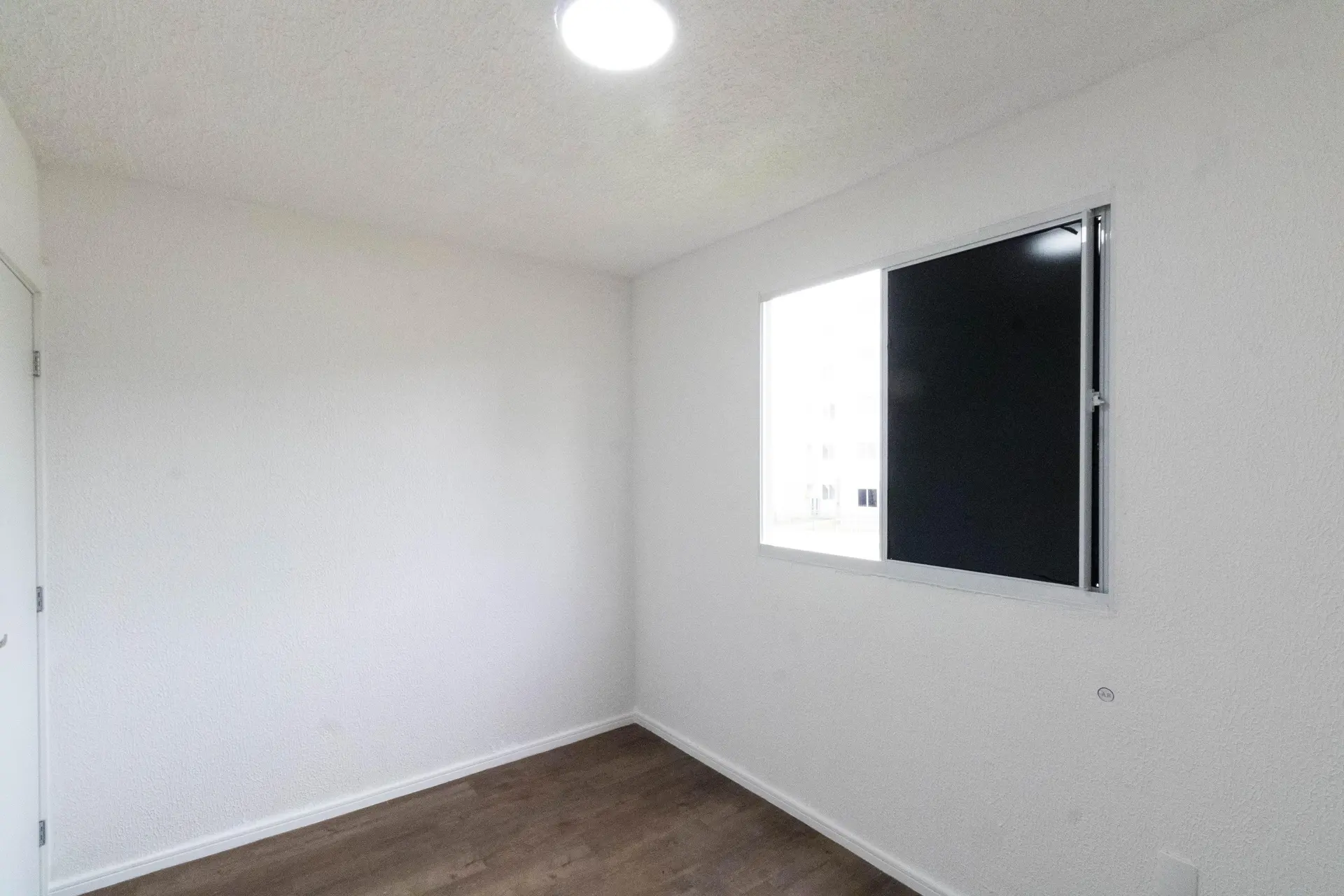 Apartment, 46 m², with wood or laminate floors — photo 32