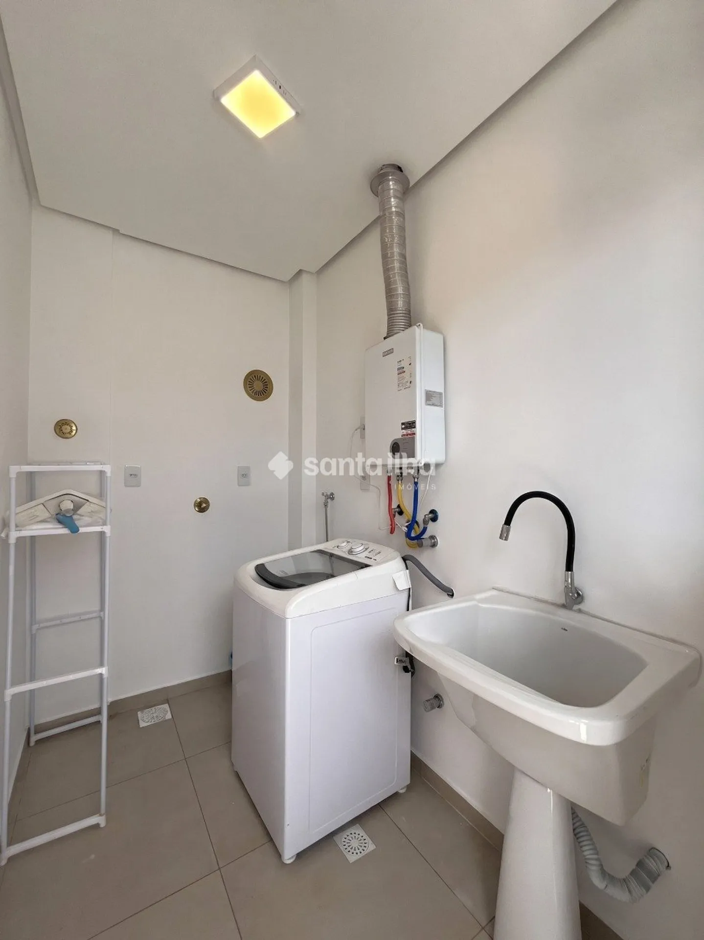Duplex apartment with 219 m², 3 bedrooms and open-plan kitchen — photo 28