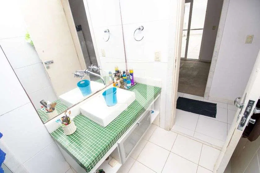Condo house with 4 suites and 500 m² plus private garden — photo 23