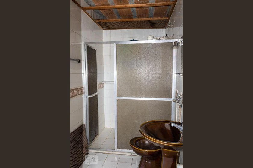 Rental house with 4 bedrooms and 200 m² — photo 21