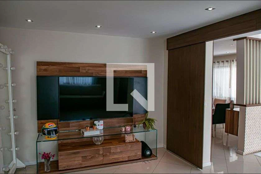 House for rent 480 m² with 4 bedrooms and 6 parking — photo 5