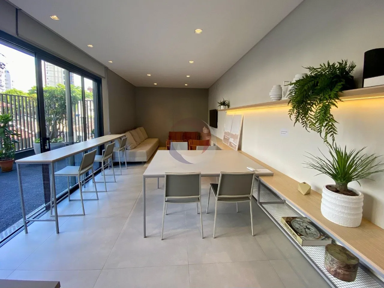 2-bedroom apartment with floor-to-ceiling windows — photo 25