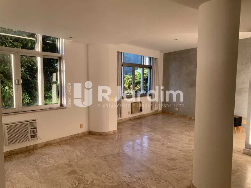 One-bedroom, 55 m² apartment in Rio de Janeiro — photo 25