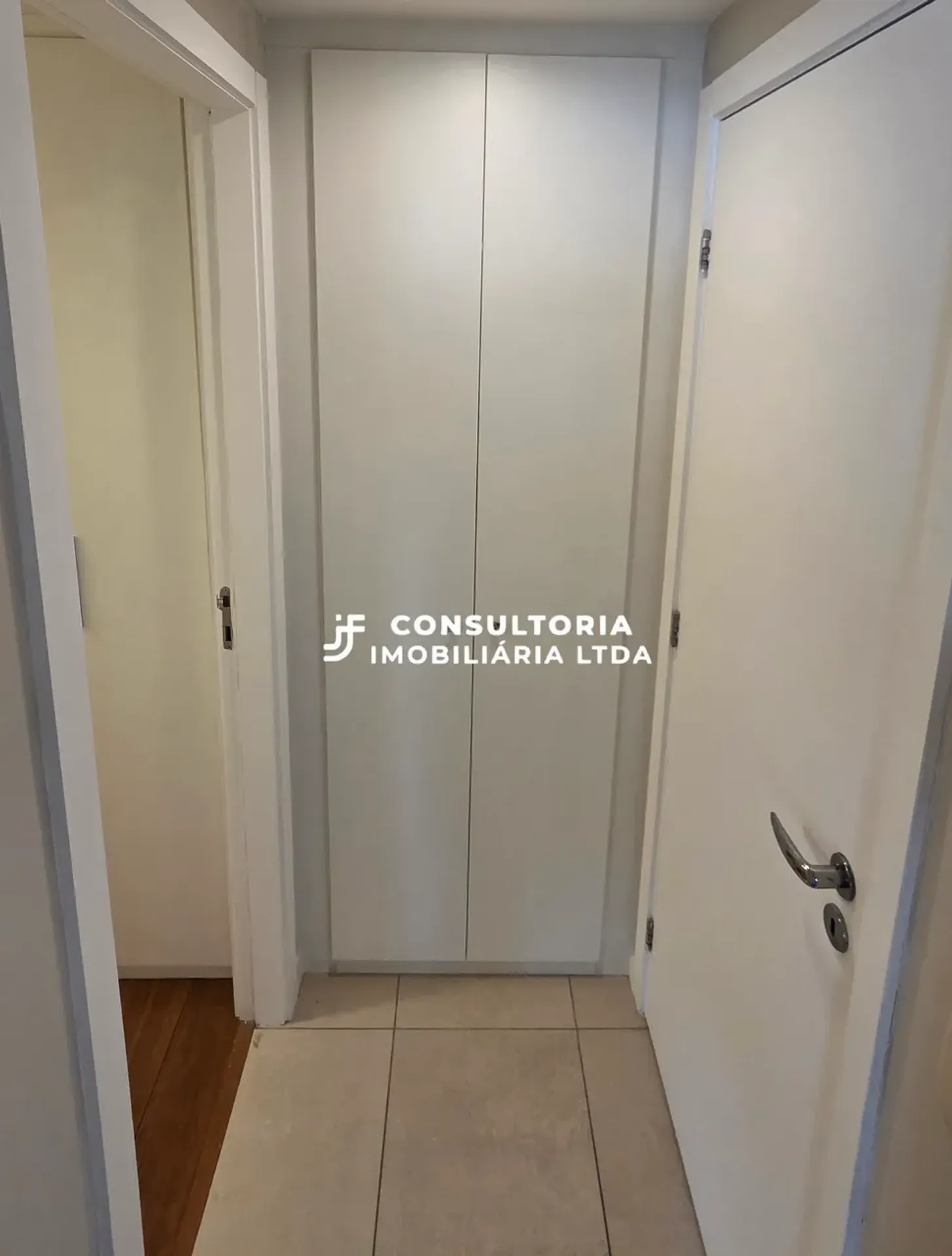 3-bedroom apartment in a building with a sauna — photo 45