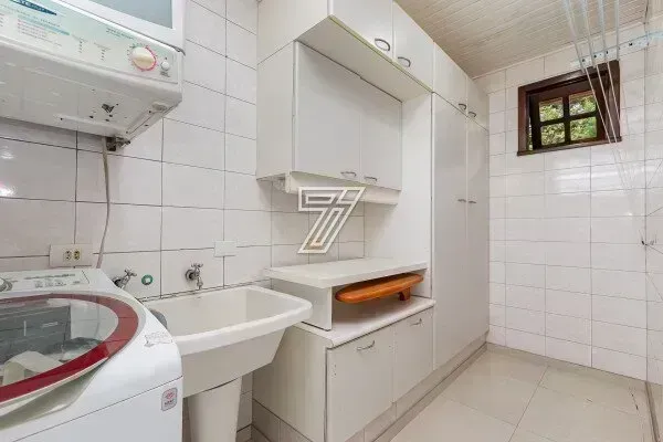 Furnished house with 3 bedrooms and 5 bathrooms — photo 20