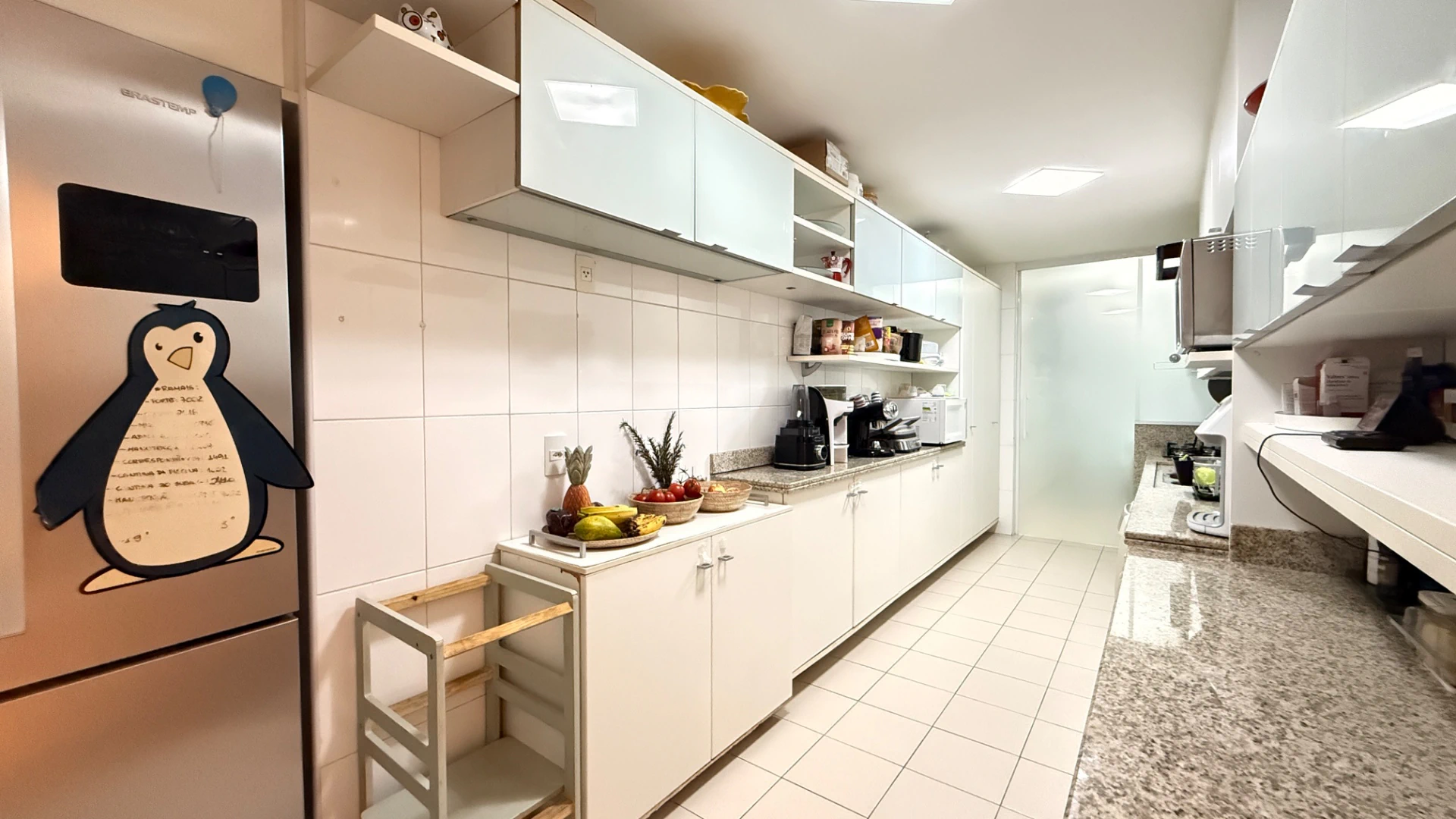Semi furnished apartment with 130 m² and 3 bedrooms — photo 2