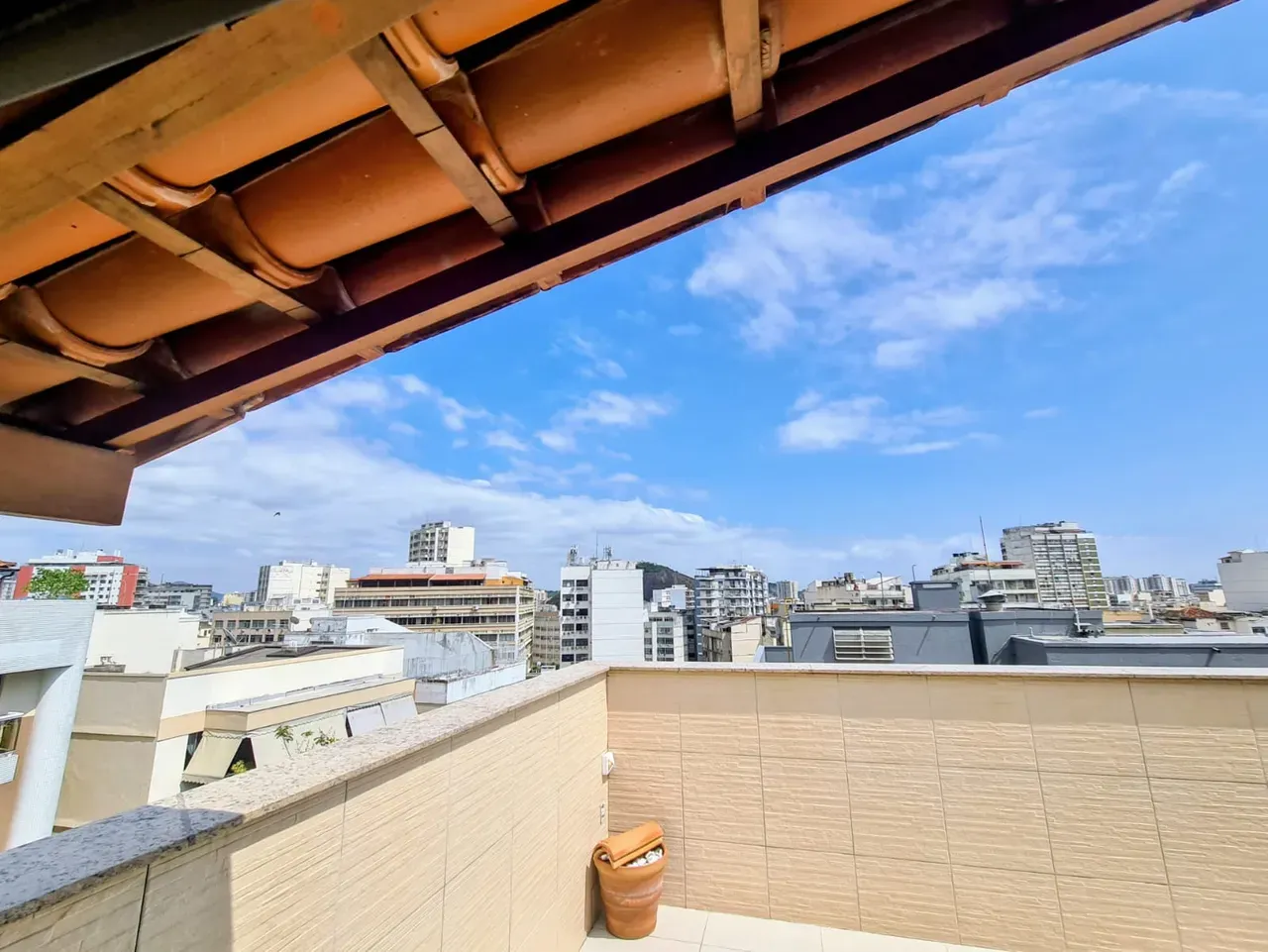 2 quartos e vista para as montanhas: apartamento de 136 m² — photo 2